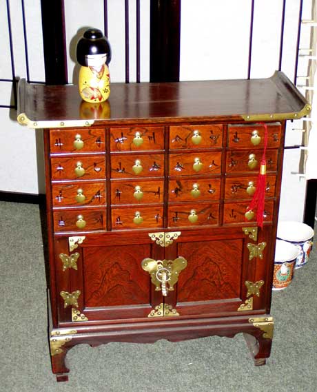 Apothekerschrank-breit